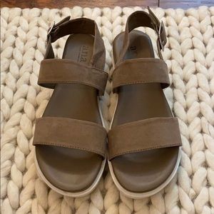 Ana sandals